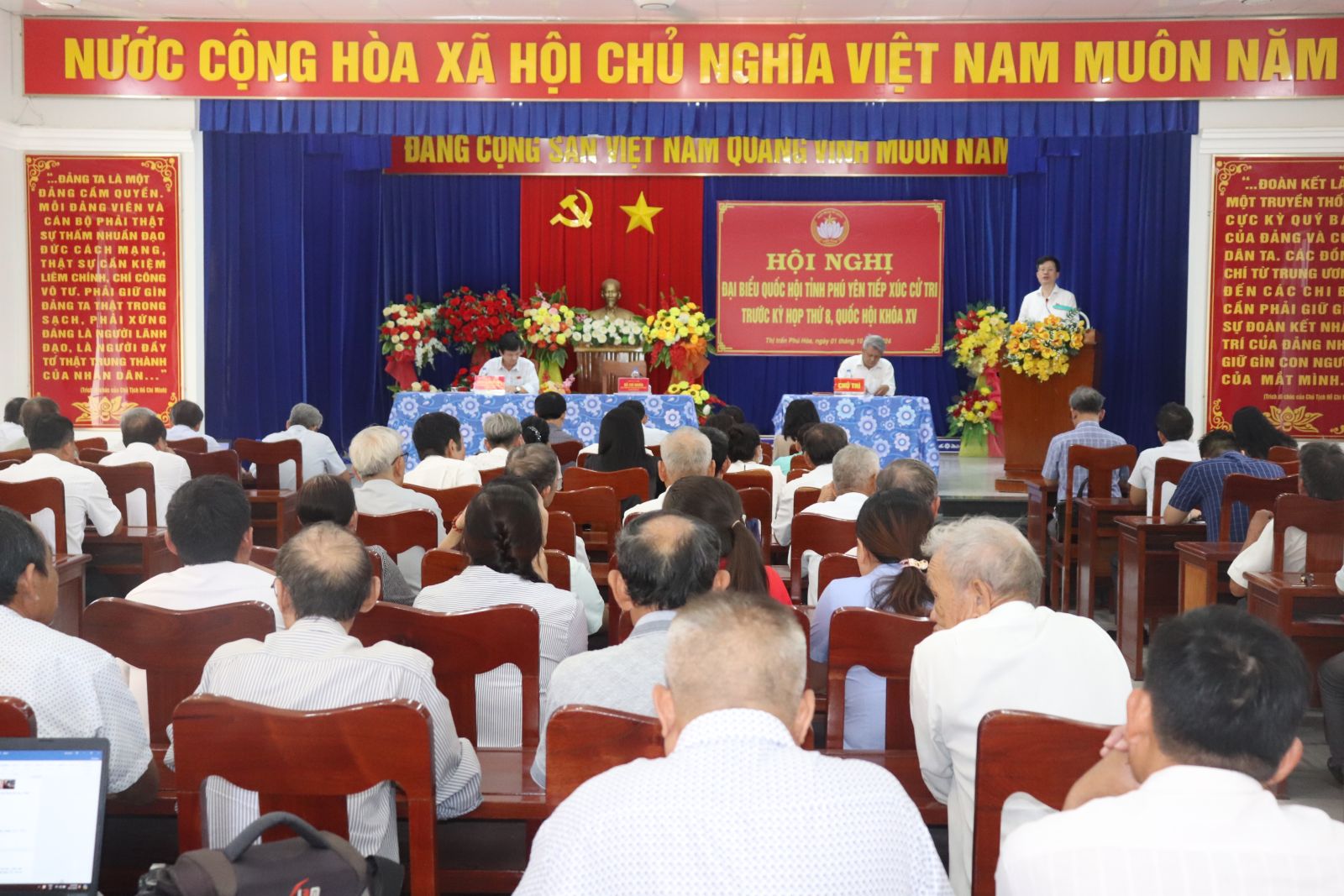 Đại biểu Quốc hội tỉnh tiếp xúc cử tri Phú Hòa trước Kỳ họp thứ 8